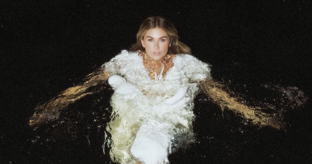 ...Met Heimwee — Roxeanne Hazes