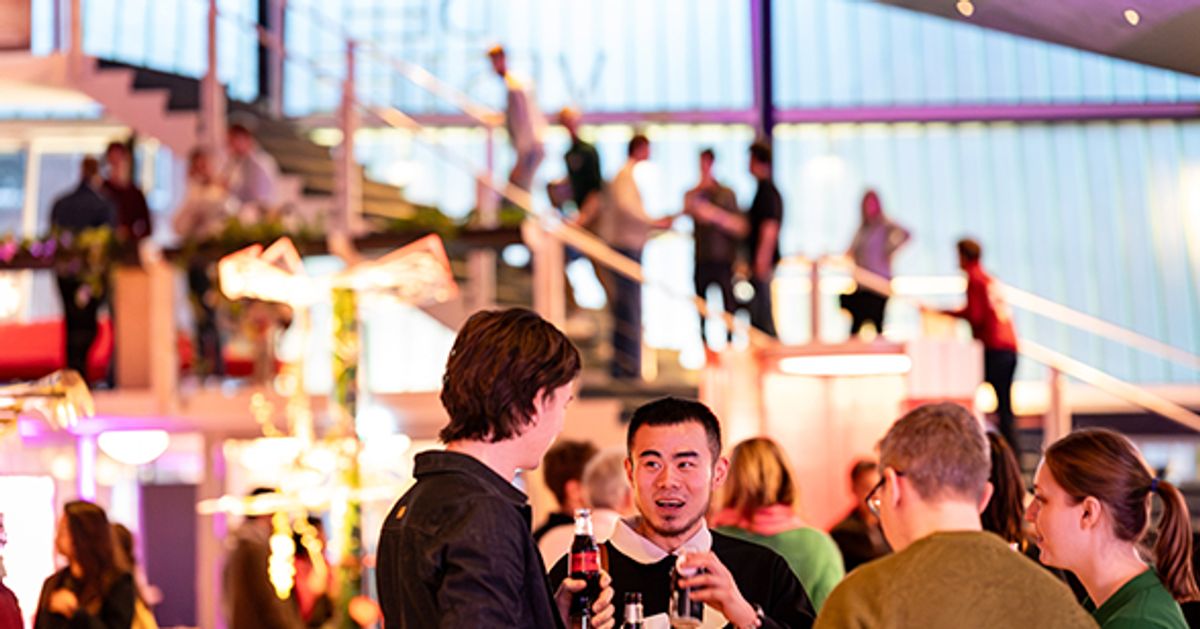 For Love of the World – Songs from the Margins — Studium Generale TU Delft & theater DE VESTE