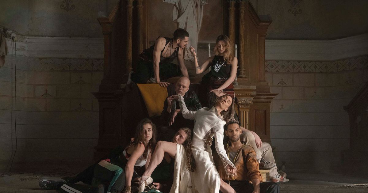 Folk — Dunja Jocić & Spellbound Contemporary Ballet